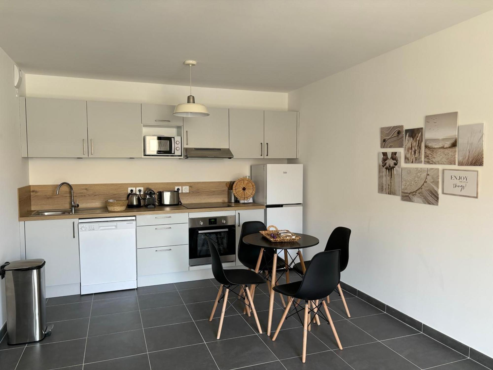 Appartement Bormes Eksteriør billede